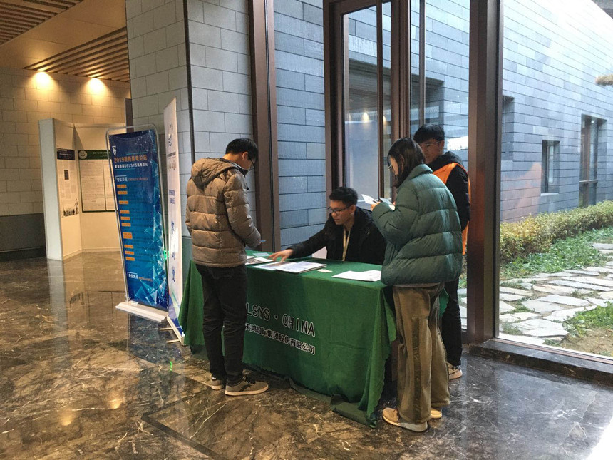 Booth_1.jpg